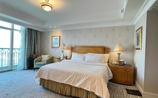 Premium SA at 4 Seasons Hotel