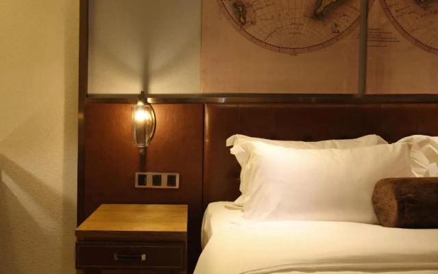 James Joyce Coffetel·Shenzhen Huanan City