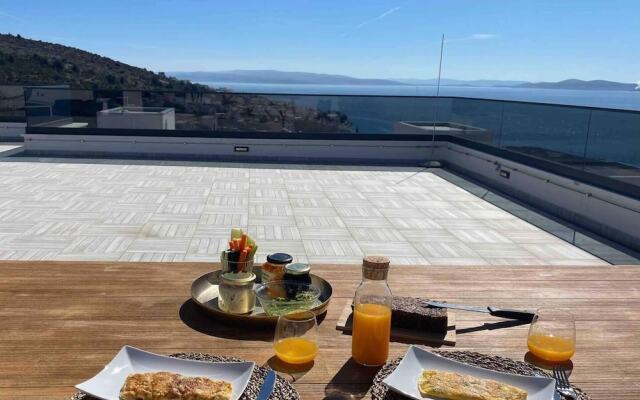 Cozy Loft Studio With Rooftop, Seaview & Pool