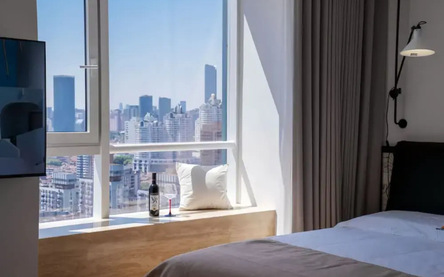 Shanghai Hills&FanStay close to Tianzifang Line 9