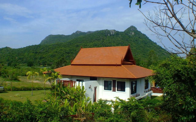 Mountain Breeze Villa