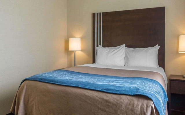 Comfort Inn & Suites
