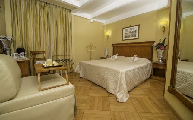 Luxury Rooms H 2000 Roma