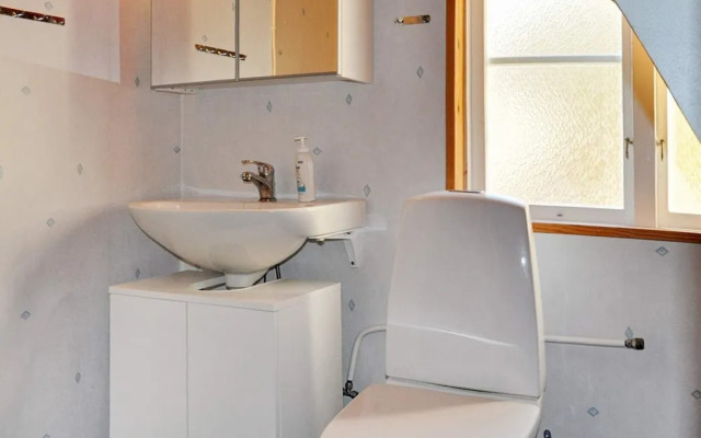 6 Person Holiday Home in Stromstad