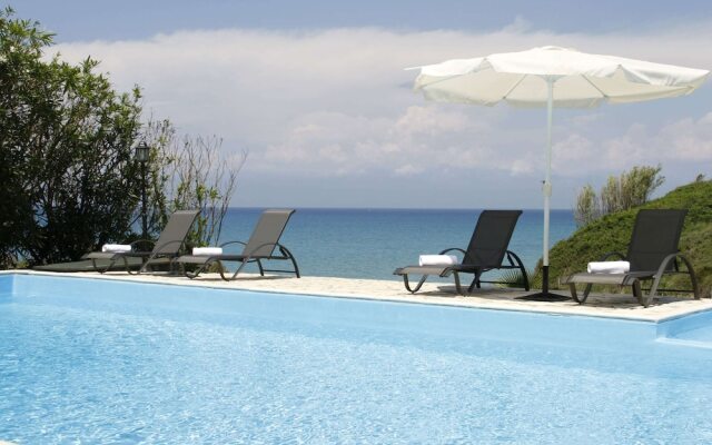 Villa in Corfu With Pool Near Gialos Beach