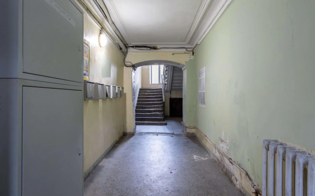 Метры в центре на Владимирском проспекте 10