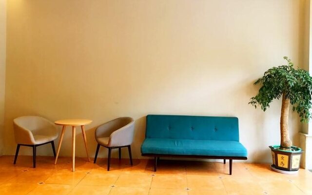 Home Inn Hangzhou Wulin Square