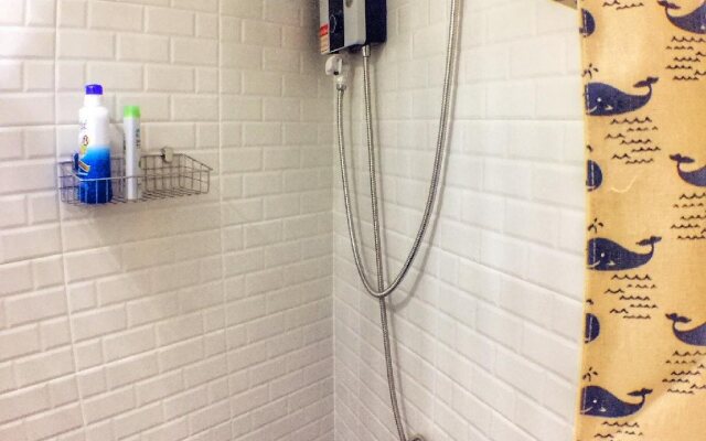 Lazy Blue House Asok