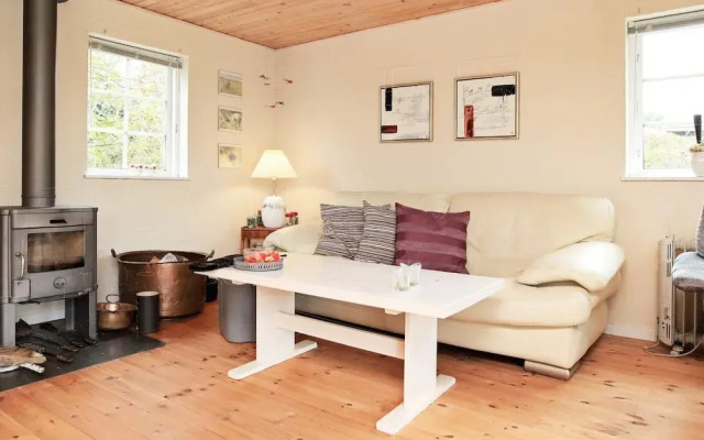 6 Person Holiday Home in Store Fuglede