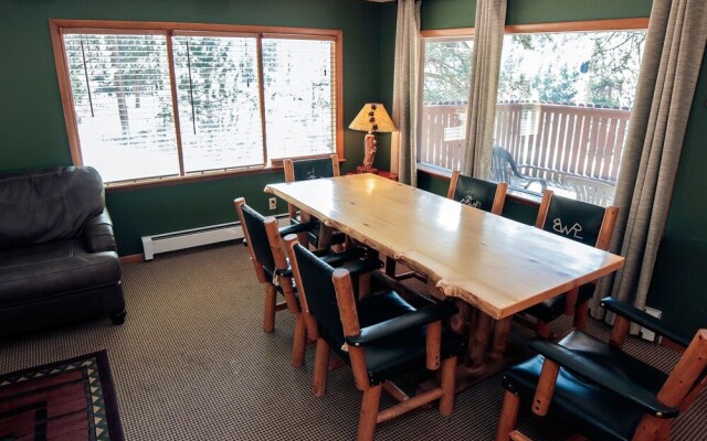 Timber Creek Chalets: 14