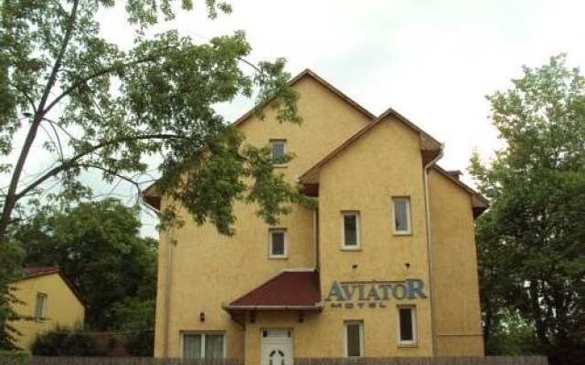 Aviátor Motel - Vendégház