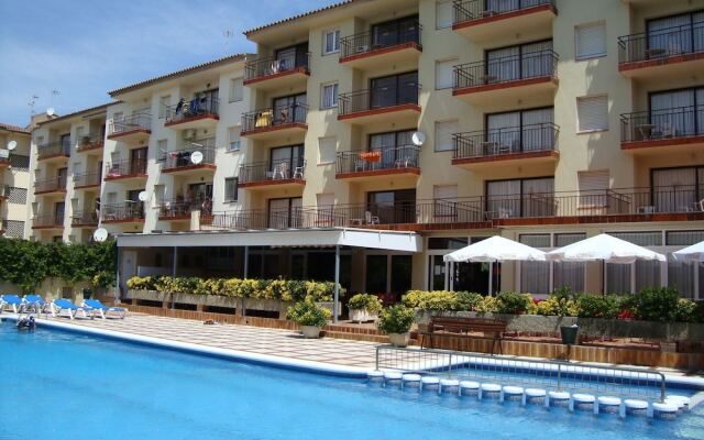 Payet Apartments 6-8 Personas