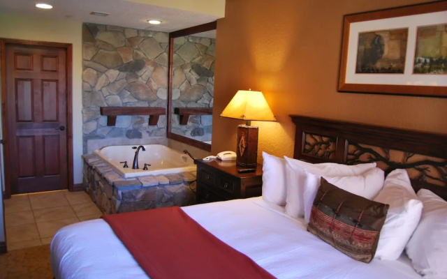 White Pines 1-BD at Westgate - Peak Mountain