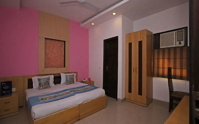 OYO 5114 Nagpal Palace