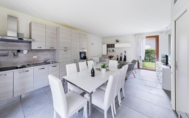 La Romantica - Cristina by Wonderful Italy