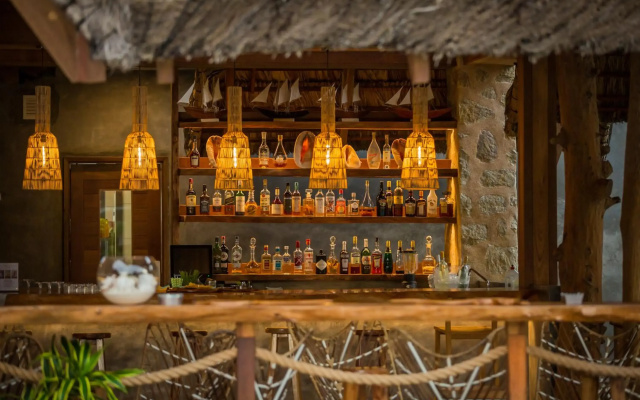 Les Lauriers Eco Hotel