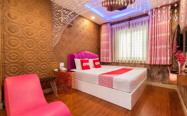Iboss Hotel by OYO Rooms