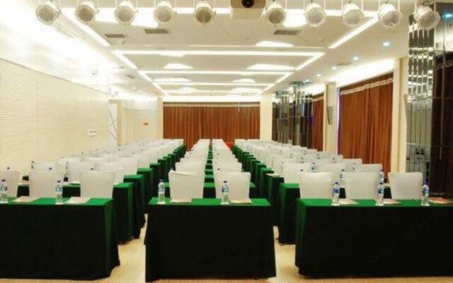 Wuhan Zhuo Yue Holiday Hotel