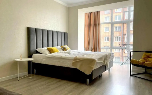 100 apartments on 83/5 Zurab Magkaev Street