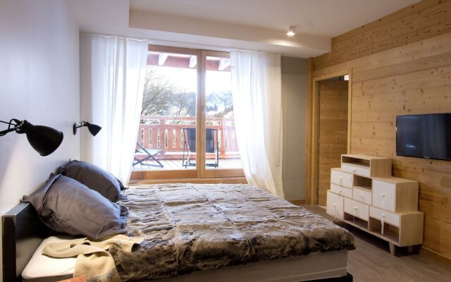 Luxury Apartment With Jacuzzi in the Heart of Huez Village