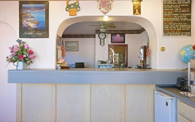 Riverside Inn & Suites Santa Cruz