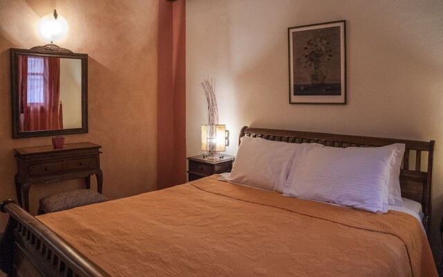 Archontiko Mesohori Suites & Apartments
