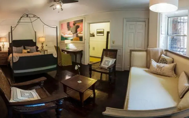 Two-bedroom Brooklyn Brownstone