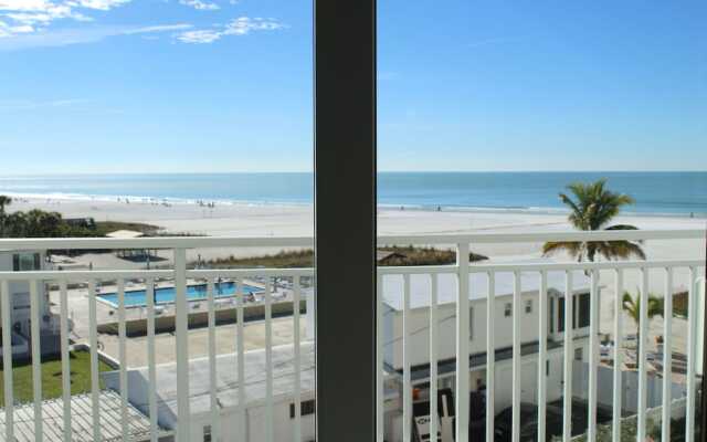 Jamaica Royale 404 - 2 Br Condo