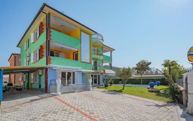 Amazing Apartment in Duba With Wifi and 1 Bedrooms