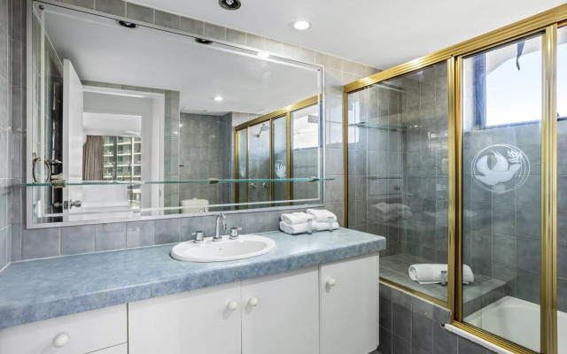 Genesis Apartments by Gold Coast Premium