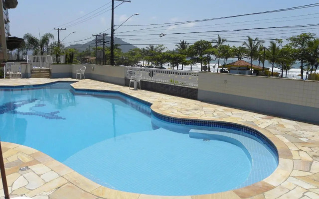 Apto 3 quartos Condominio Costa Atlantica-pé na areia-em Ubatuba,SP
