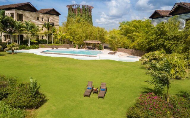 Los Altos Residences