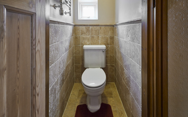 Host Stay Cromwell House