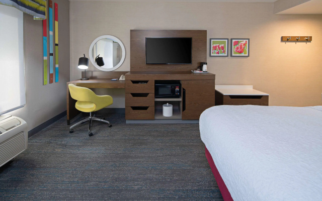 Hampton Inn Visalia