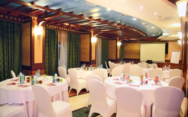 Leader Al Muna Kareem Hotel