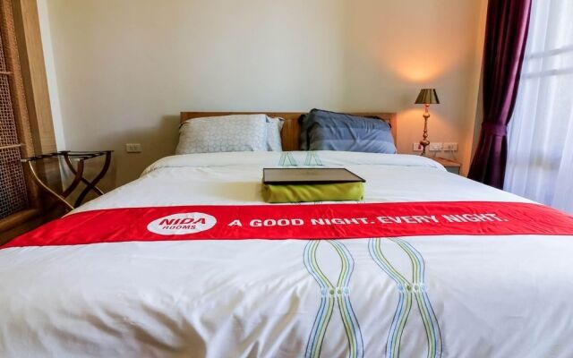 Nida Rooms San Sai 209 down Town