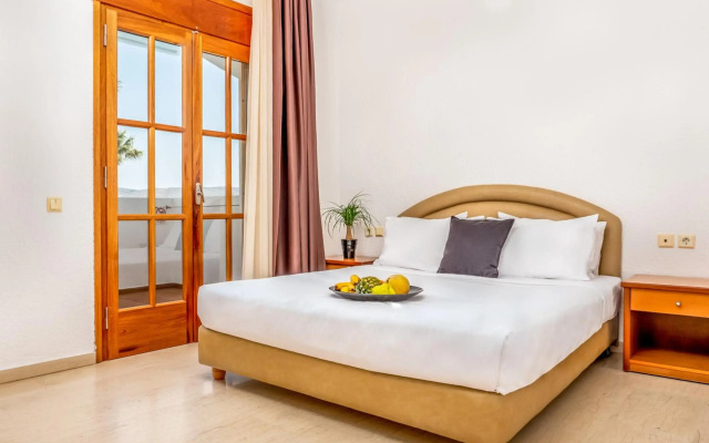 Elounda Alikes Suites & Studios