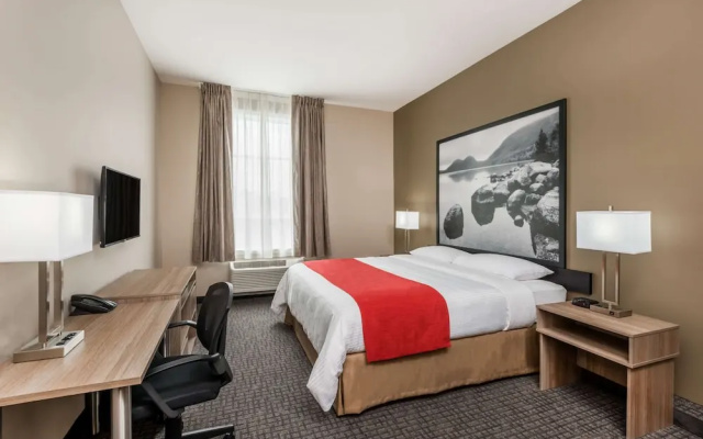 Super 8 By Wyndham Mont Laurier