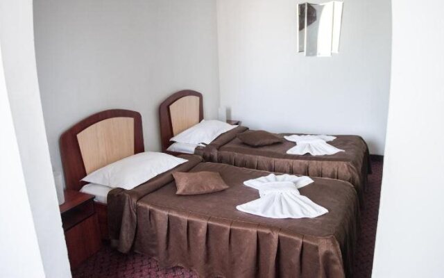 Hotel Dynes