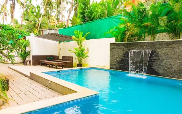 FabHotel The X and Z Calangute