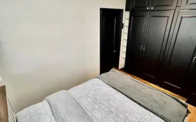 Vive Unique - Chelsea Cloisters Apartment
