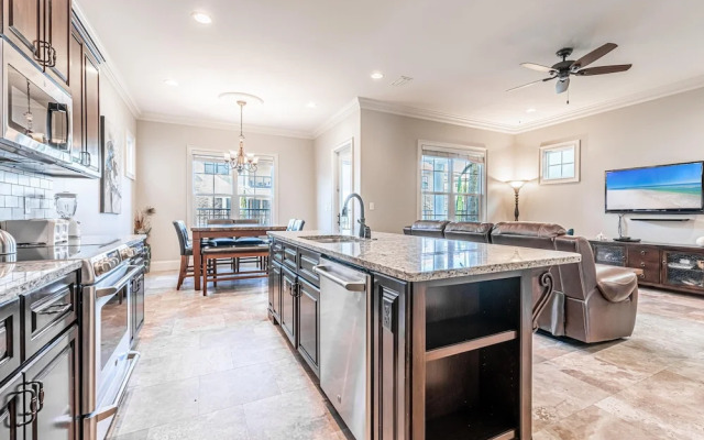 Villa Lago 1975 S2G 4BR 4BA 10