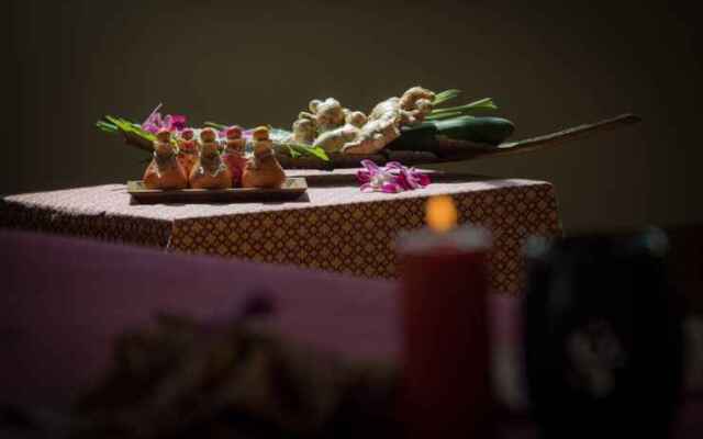 Le Menara Khao Lak beachfront Villa & Resort
