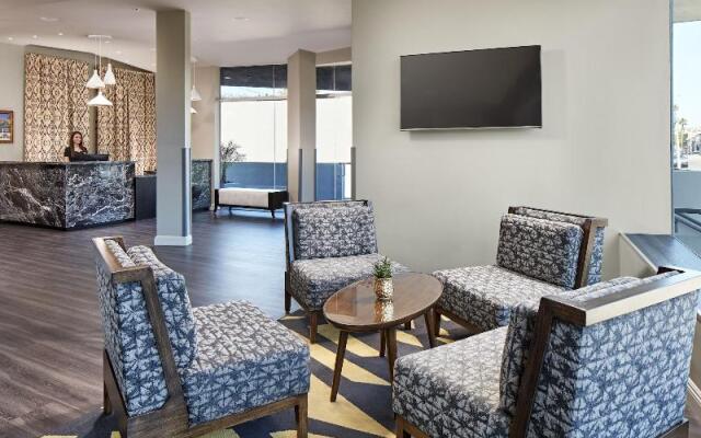 Elan Hotel
