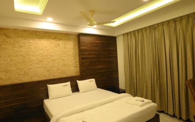 Meenakshi Inn