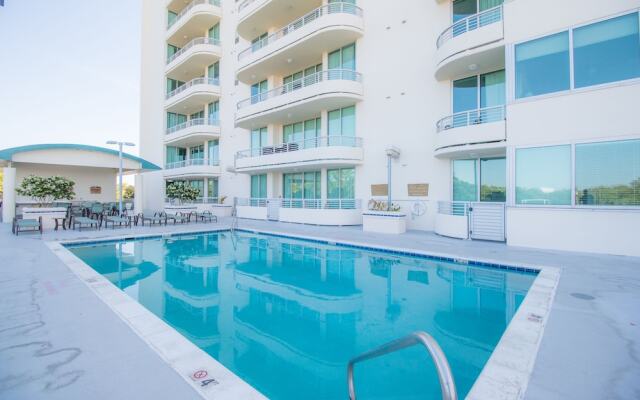 Ocean Club 103