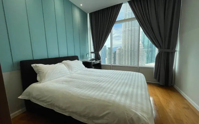 Sky Suites KLCC by Easy Nap