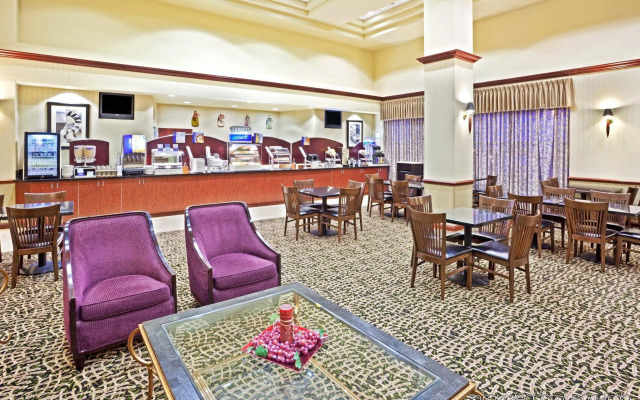 Holiday Inn Express Hotel & Suites Pasco-Tri Cities by IHG