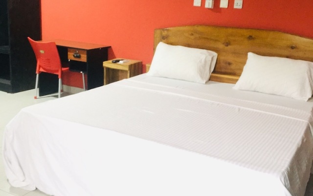 Thesyl Hotel