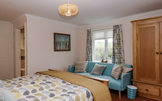 8 Thurlestone Rock